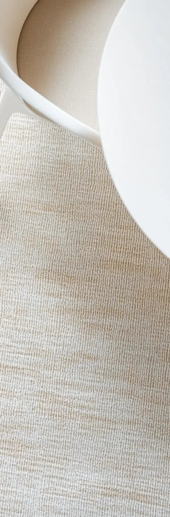 Composil-projekt – Kontorsmiljö med beiga återbrukade textilplattor