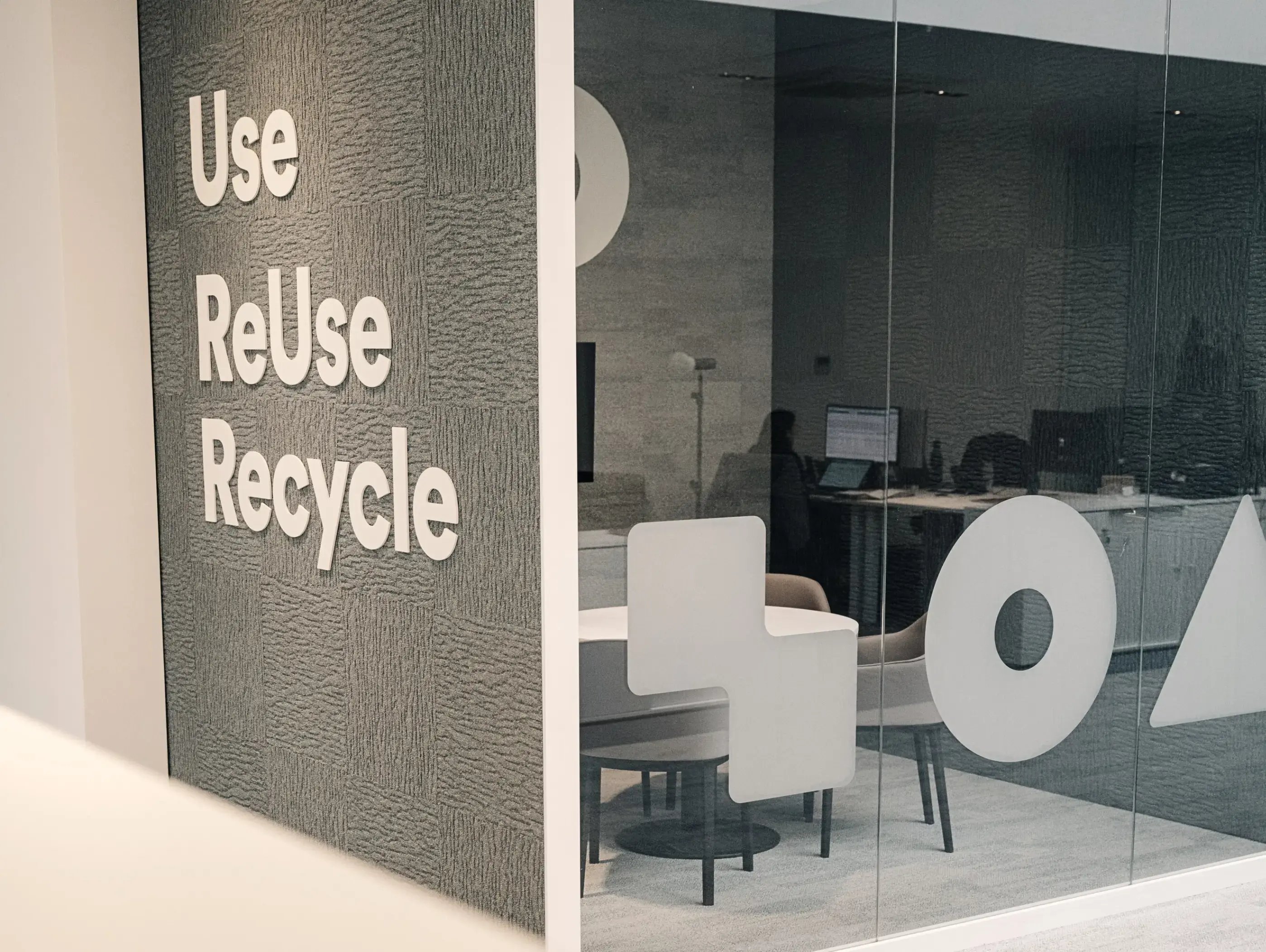 DESKTOP HERO – MID SLIDER 7